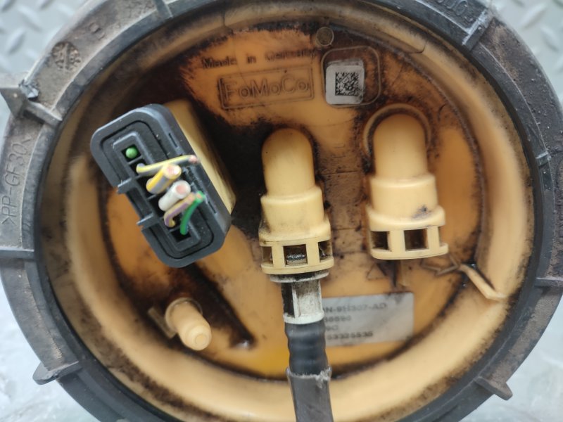 Топливный насос V70 2013 BW48 B4164T Топливный насос V70 2013 BW48 B4164T