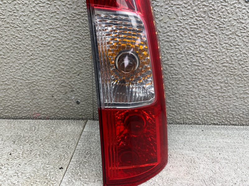 Стоп-сигнал задний правый VOLVO V70 SW61 B5244S