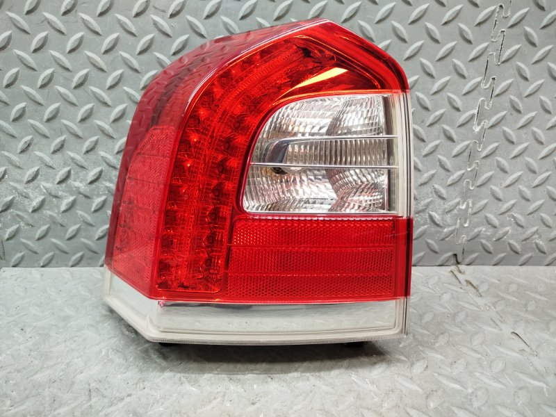 Стоп-сигнал задний левый VOLVO V70 BW48 контрактная