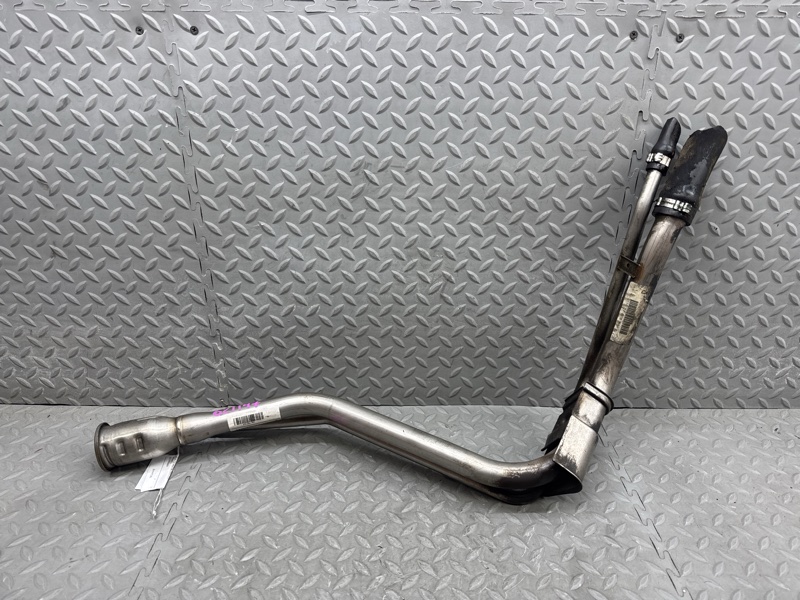 Горловина топливного бака VOLVO C30 2010 MK43 B4204S3 6N5N9032 контрактная