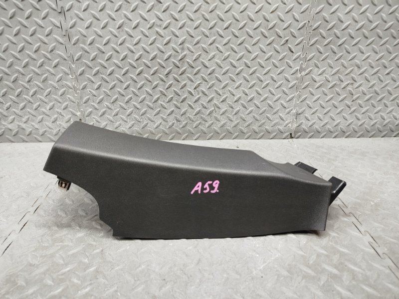 Накладка на стойку кузова правая C30 2010 MK43 B4204S3 Накладка на стойку кузова правая C30 2010 MK43 B4204S3