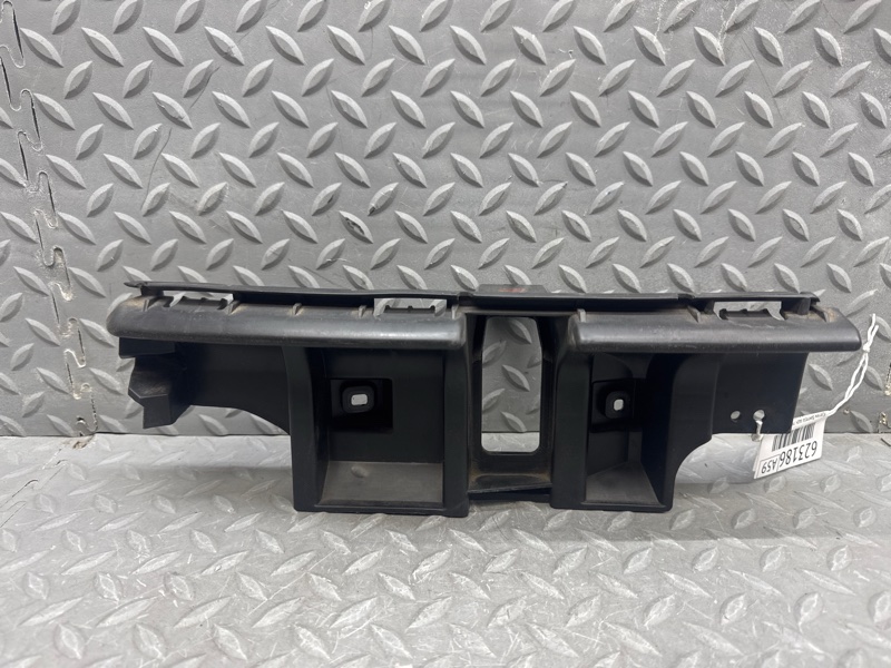 Крепеж бампера задний левый VOLVO C30 2010 MK43 B4204S3 31323158 контрактная