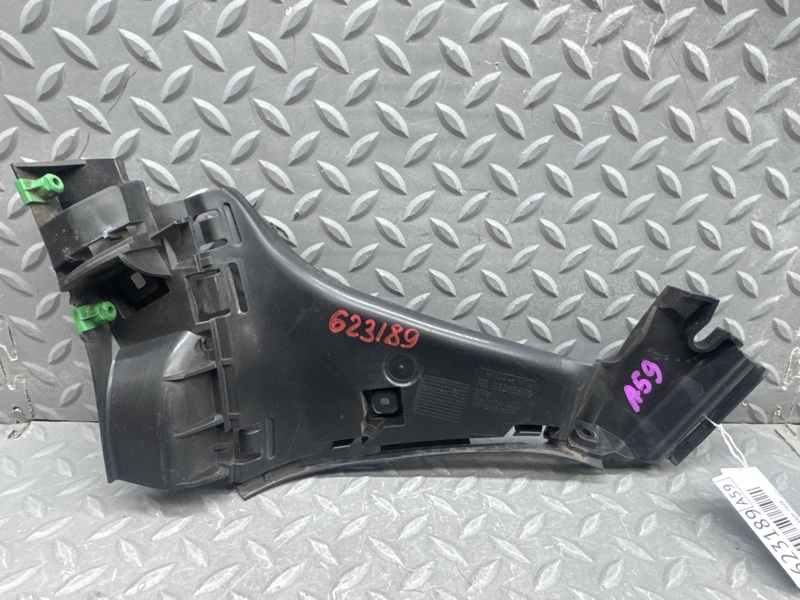 Запчасть крепеж бампера задний правый VOLVO C30 2010 MK43 B4204S3 31265679 контрактная Крепеж бампера задний правый VOLVO C30 2010 MK43 B4204S3 31265679 контрактная