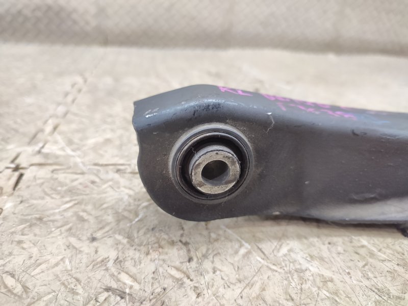 Рычаг задний левый VOLVO C30 MK38 B5244S4 Рычаг задний левый VOLVO C30 MK38 B5244S4