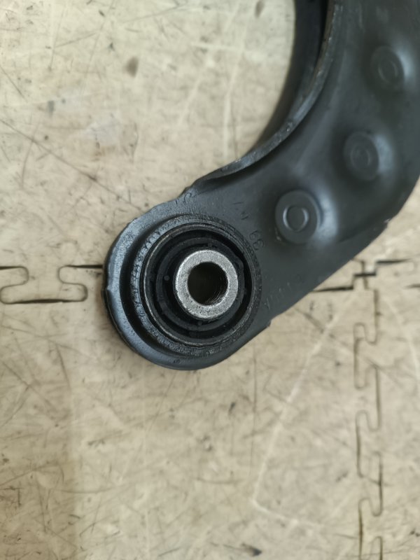 Рычаг верхний задний левый C30 2007 MK38 B5244S4