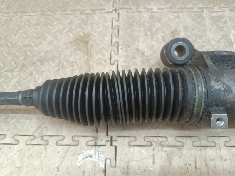 Рулевая рейка VOLVO C30 MK38 B5244S4 Рулевая рейка VOLVO C30 MK38 B5244S4