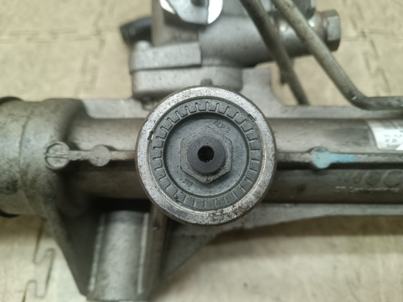 Рулевая рейка для ALFA ROMEO 159 939 939A000 6 ракурс Рулевая рейка для ALFA ROMEO 159 939 939A000 6 ракурс