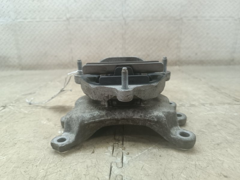 Подушка кпп для AUDI A4 8K CDN, 8K0399151, 8K0399151 4 ракурс Подушка кпп для AUDI A4 8K CDN, 8K0399151, 8K0399151 4 ракурс