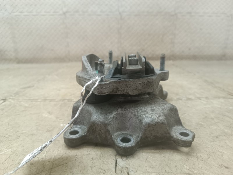 Подушка кпп для AUDI A4 8K CDN, 8K0399151, 8K0399151 5 ракурс Подушка кпп для AUDI A4 8K CDN, 8K0399151, 8K0399151 5 ракурс