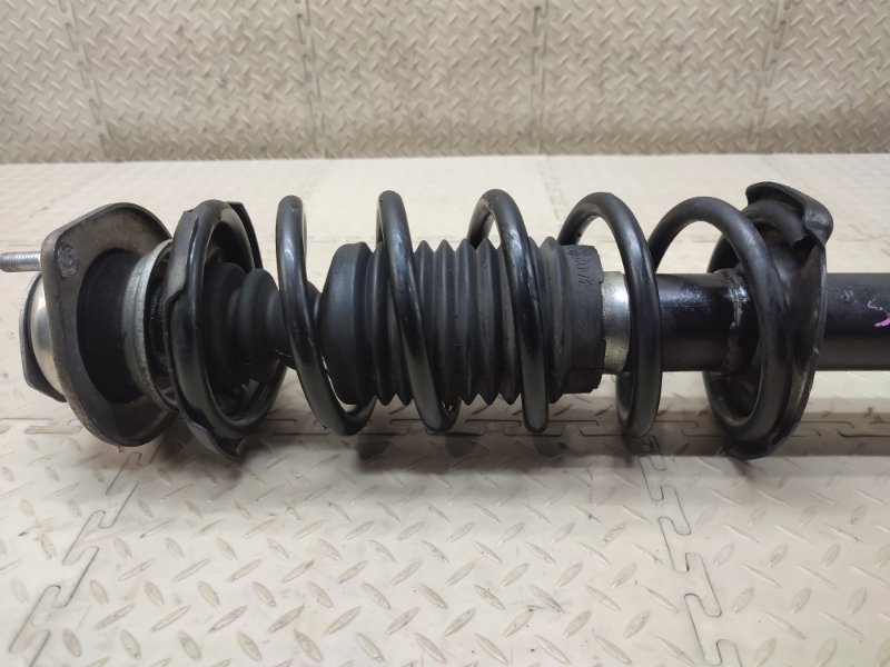 Стойка левая передняя для DAIHATSU MOVE CONTE L575S KF, 48510-B2492, 48510-B2492 2 ракурс Стойка левая передняя для DAIHATSU MOVE CONTE L575S KF, 48510-B2492, 48510-B2492 2 ракурс