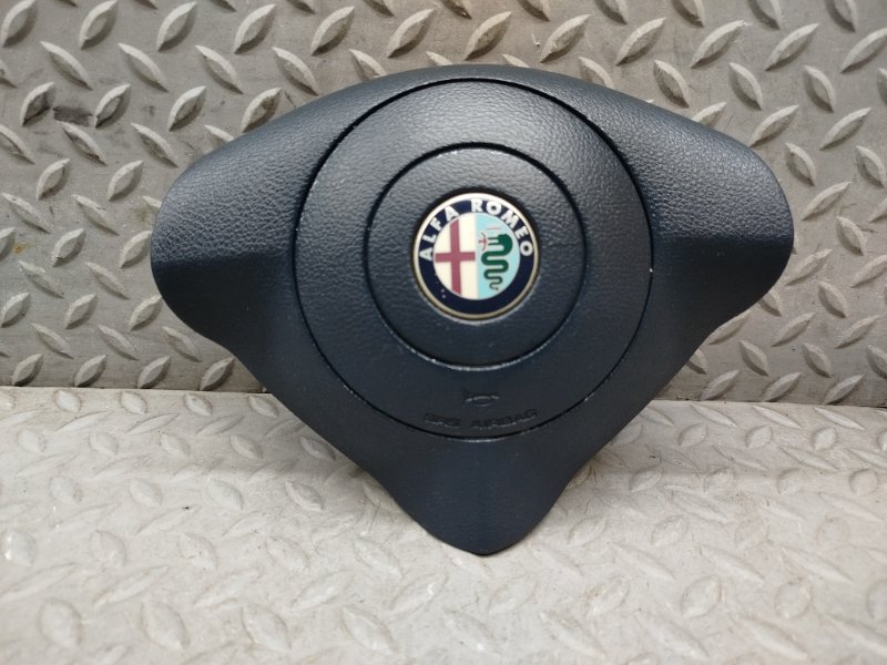 Airbag водительский для ALFA ROMEO 147 937 AR32310 1 ракурс Airbag водительский для ALFA ROMEO 147 937 AR32310 1 ракурс