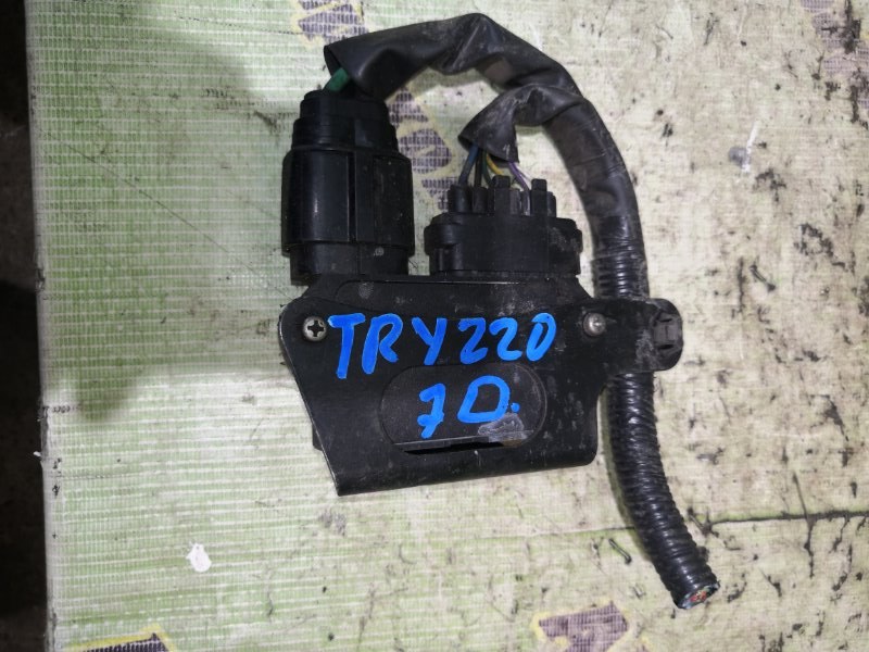 Блок управления Toyota Dyna TRY230 1TR 2017