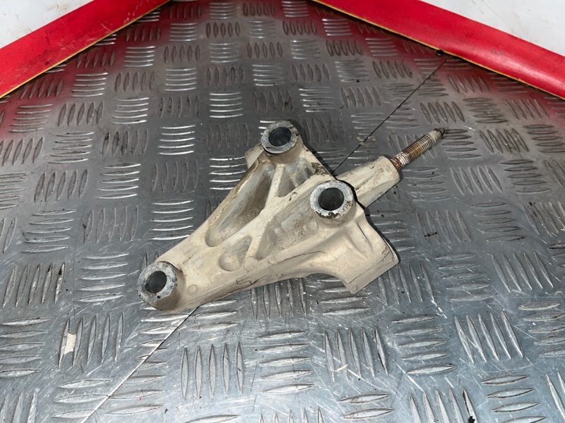 Кронштейн опоры двигателя, 500 рублей, Красноярск