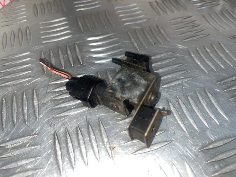 Вакумный клапан, 500 рублей, Красноярск