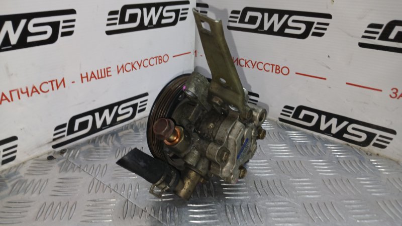 Насос гидроусилителя руля Mazda MPV LW3W L3-DE