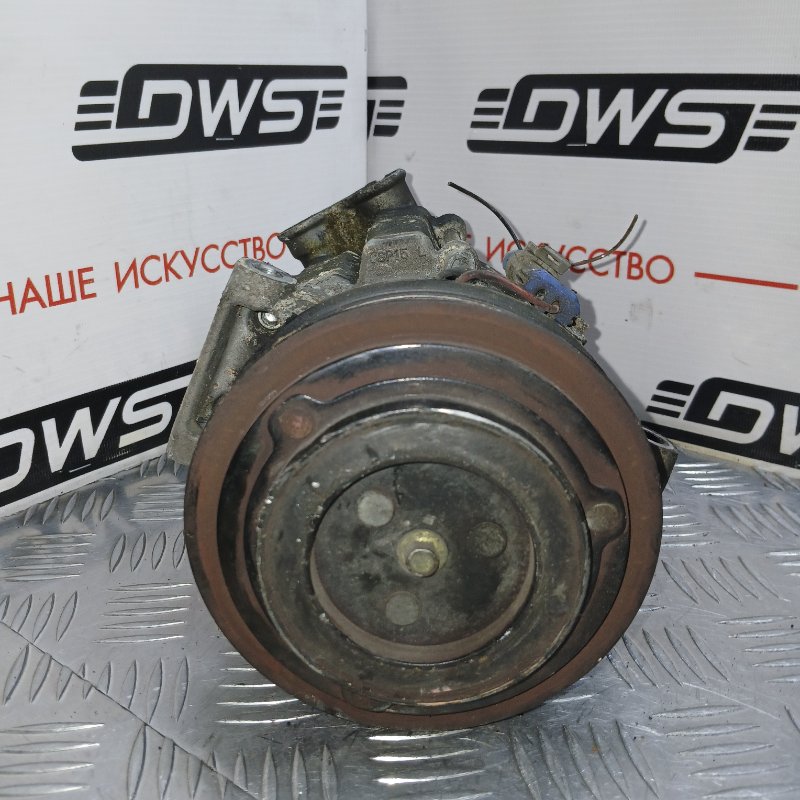 Компрессор кондиционера Chevrolet Cruze J300 F18D4 687997689 контрактная