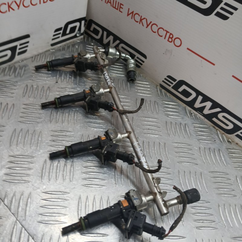 Форсунка топливная Opel Astra L35 Z18XER 55353806 контрактная