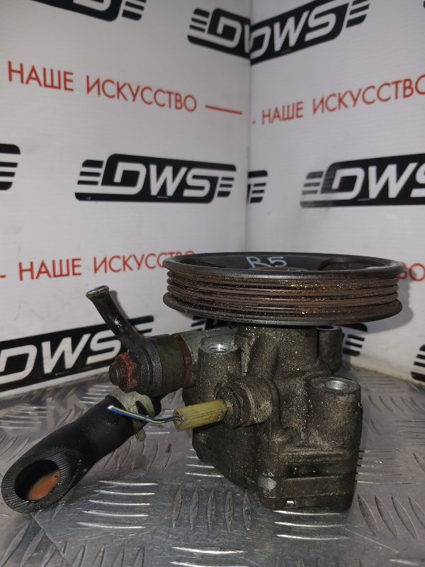 Насос гидроусилителя руля Mazda Demio DW3W B5 D20132650C контрактная