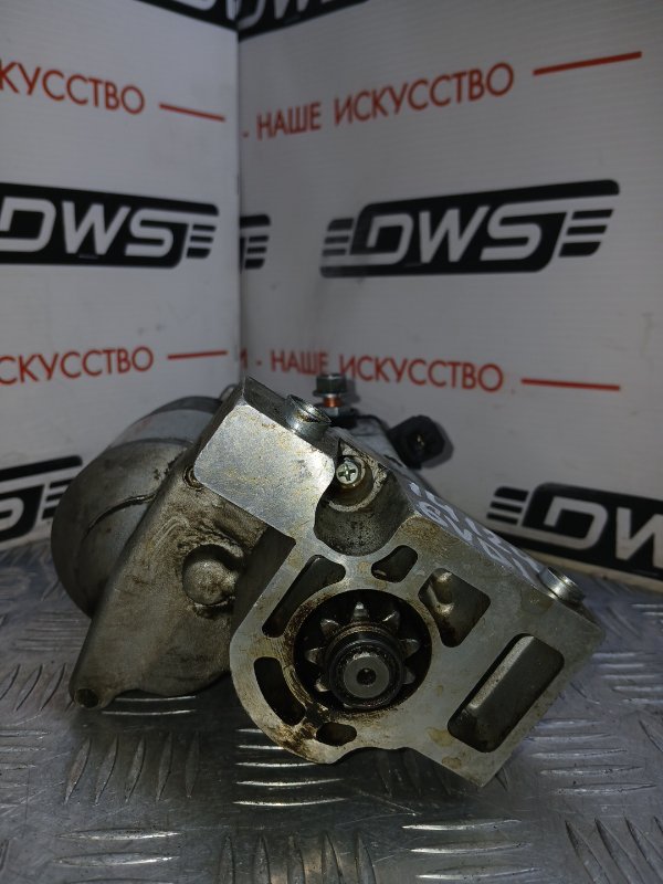 Стартер Isuzu Wizard UES25FW 6VD1