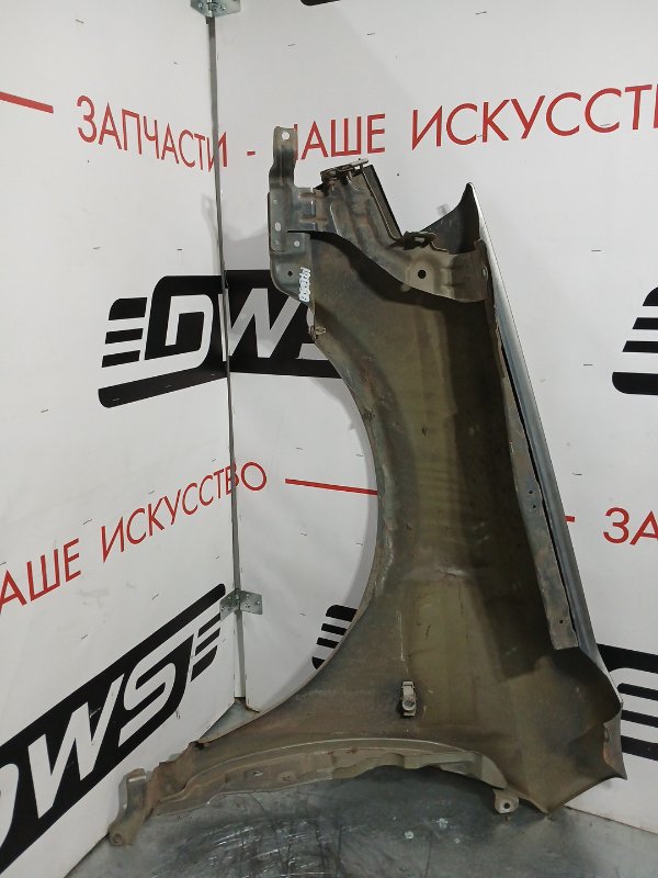 крыло переднее, 4000 рублей, Красноярск