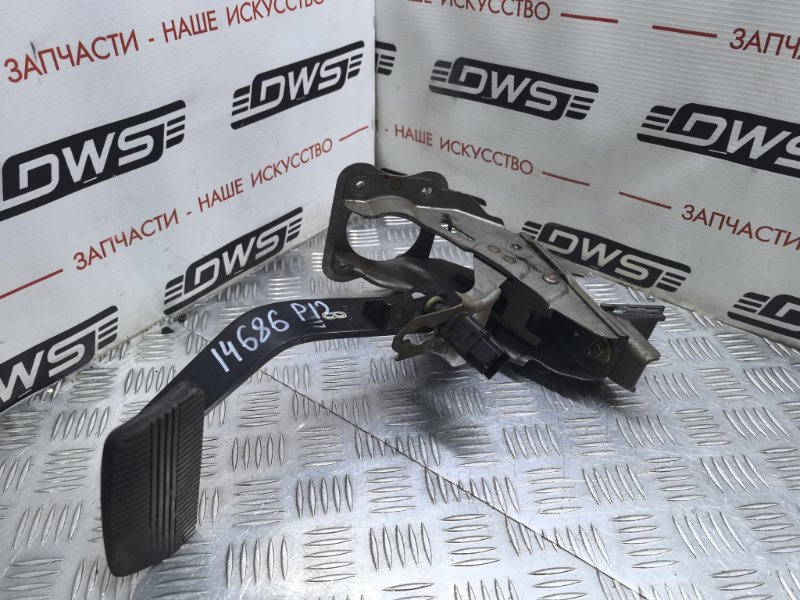 Педаль тормоза, 1000 рублей, Красноярск