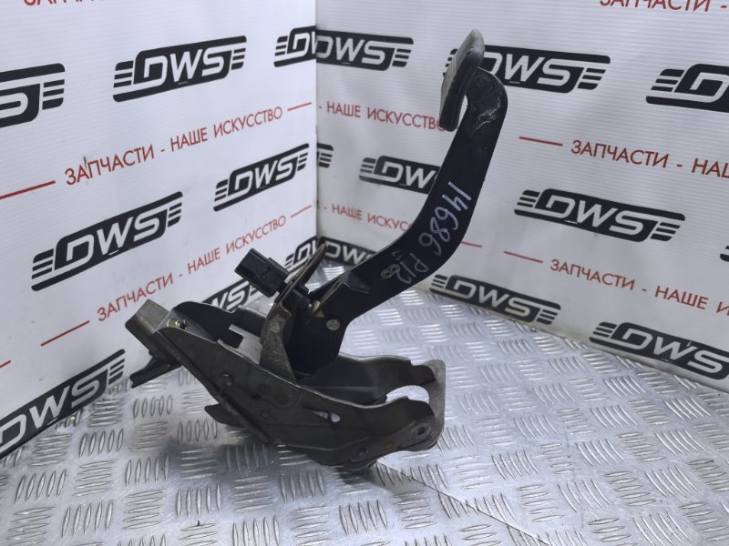 Педаль тормоза, 1000 рублей, Красноярск