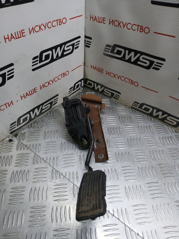 Педаль газа, 700 рублей, Красноярск