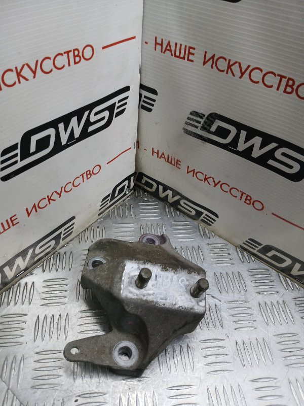 Кронштейн КПП, 1000 рублей, Красноярск