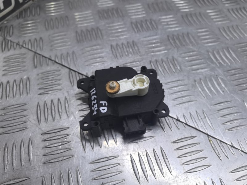 Сервопривод заслонок печки Civic FD1 R18A