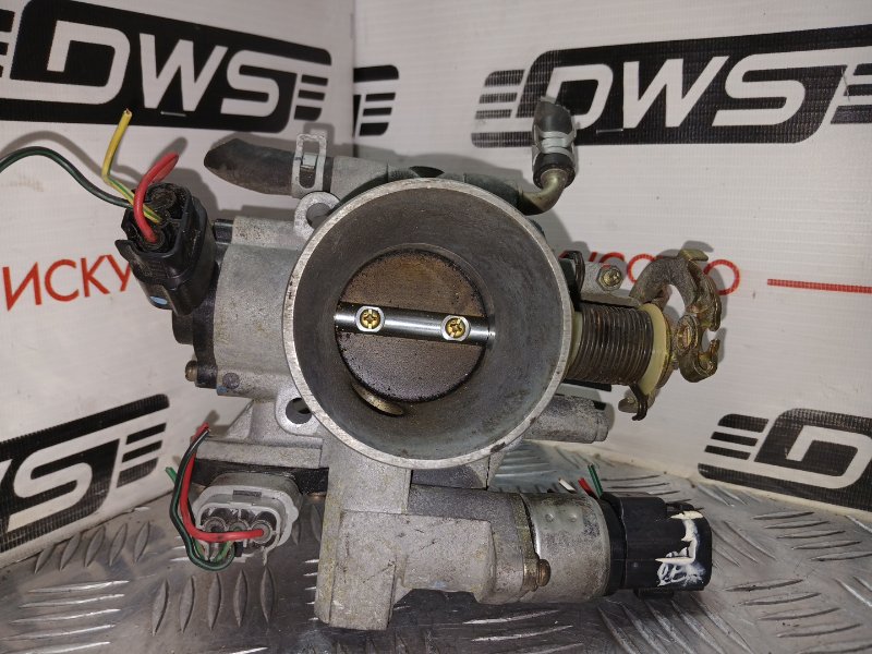 Заслонка дроссельная Subaru Impreza GD3 EJ152 16114AA992 контрактная