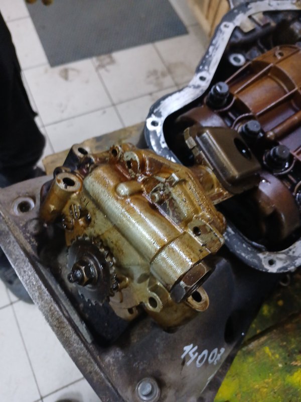 Насос масляный, 1500 рублей, Красноярск