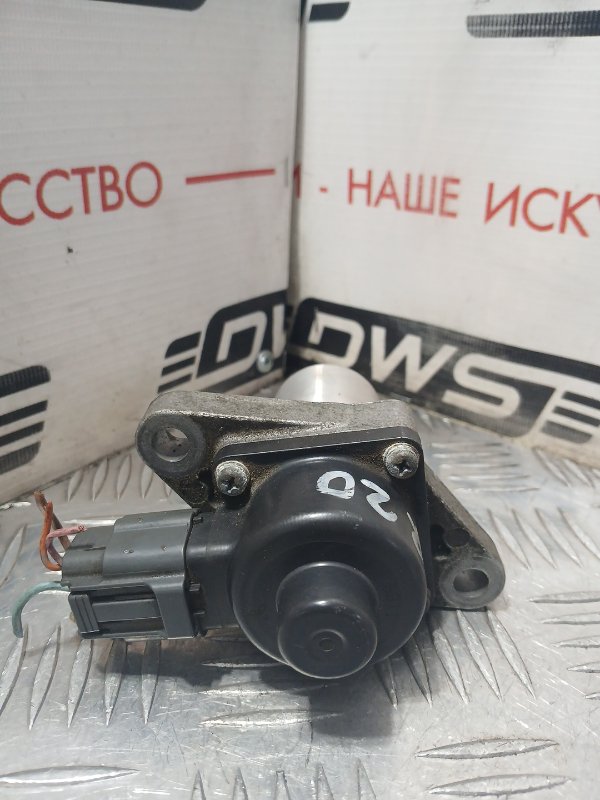 Клапан EGR Serena CC25 MR20DE
