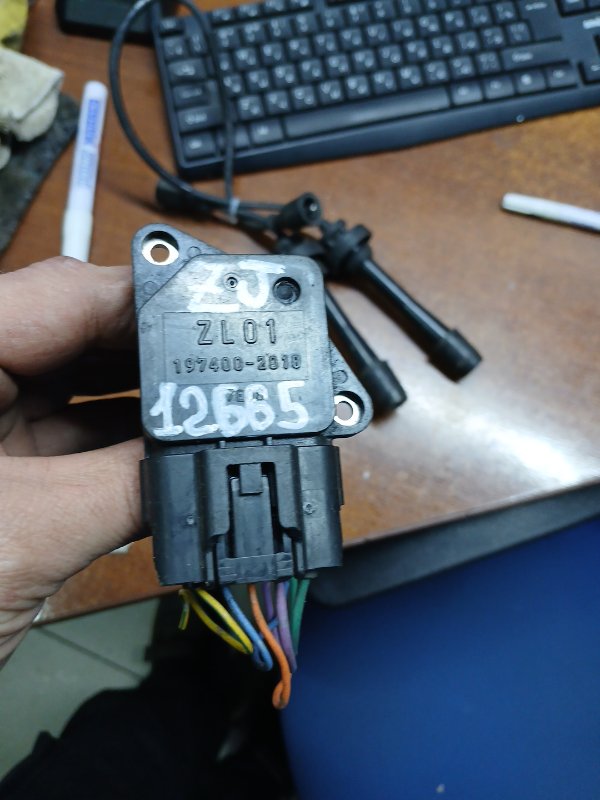 Датчик Расхода Воздуха Demio DY3W ZJ-VE