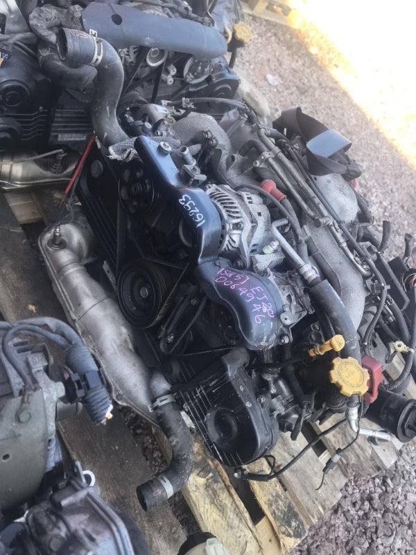 Двигатель Subaru Forester SG5 EJ203 10100BN570 контрактная