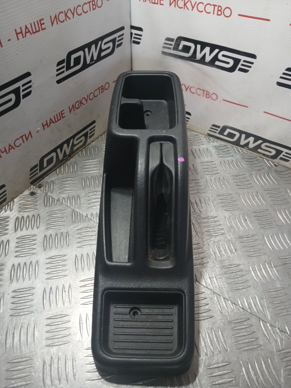 Консоль между сидений, 600 рублей, Красноярск