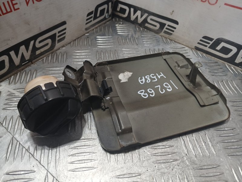 Лючок топливного бака, 500 рублей, Красноярск