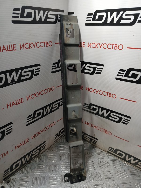 Кронштейн крыла, 500 рублей, Красноярск