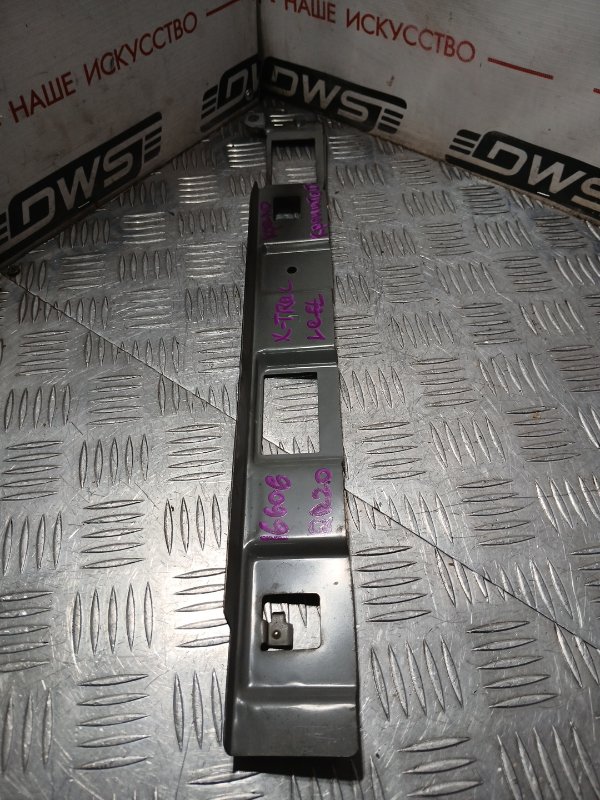 Кронштейн крыла, 500 рублей, Красноярск