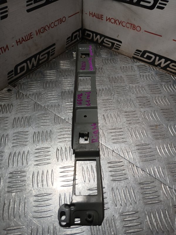 Кронштейн крыла, 500 рублей, Красноярск