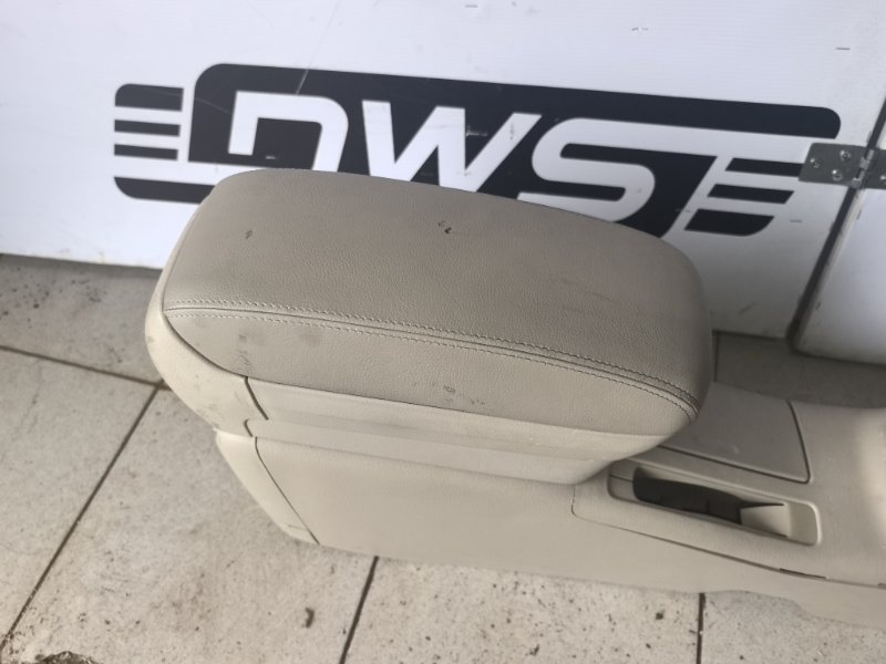 Подлокотник, 2000 рублей, Красноярск