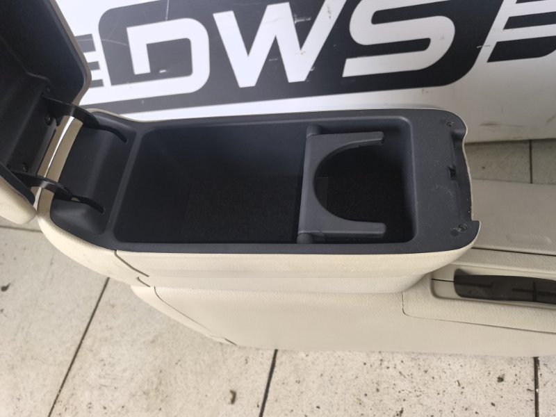 Подлокотник, 2000 рублей, Красноярск