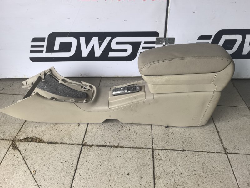 Подлокотник, 2000 рублей, Красноярск