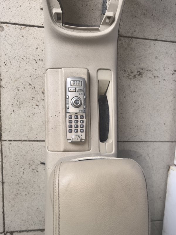 Подлокотник, 2000 рублей, Красноярск