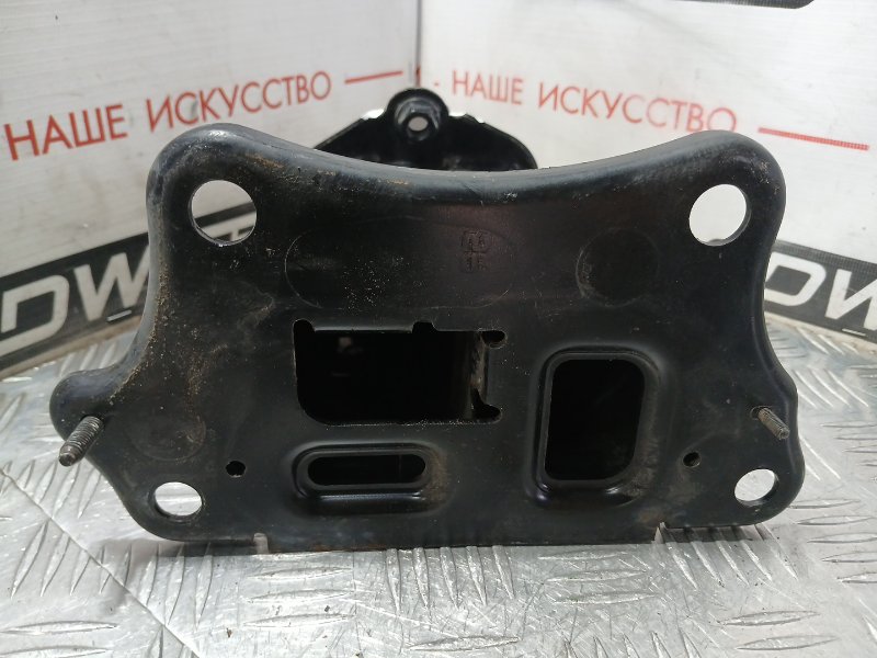 Кронштейн усилителя бампера передний правый IS250 2009 GSE25 4GR-FSE