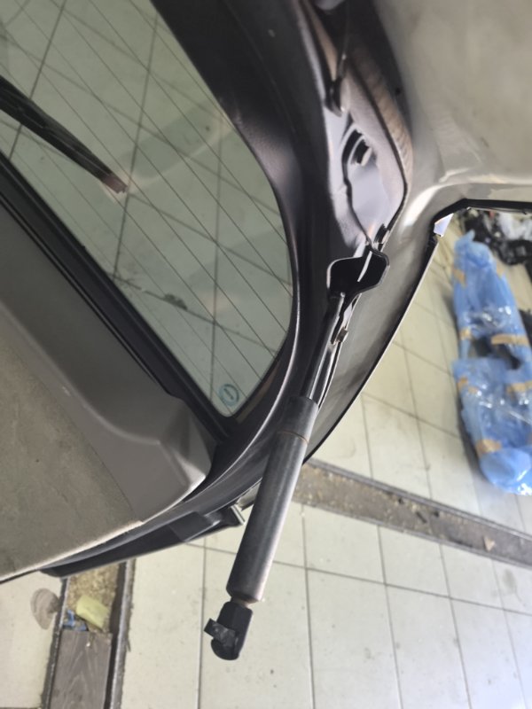 Дверь багажника, 15000 рублей, Красноярск