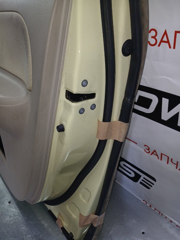 Дверь передняя правая, 8200 рублей, Красноярск