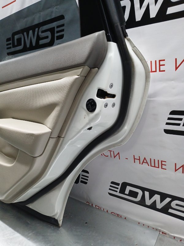 Дверь задняя правая, 10000 рублей, Красноярск