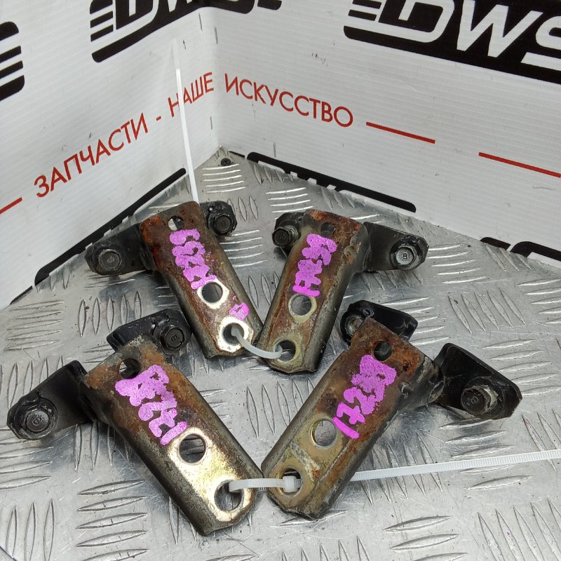 Петля двери, 1000 рублей, Красноярск