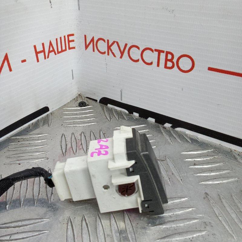 Индикатор ремня безопасности, 500 рублей, Красноярск