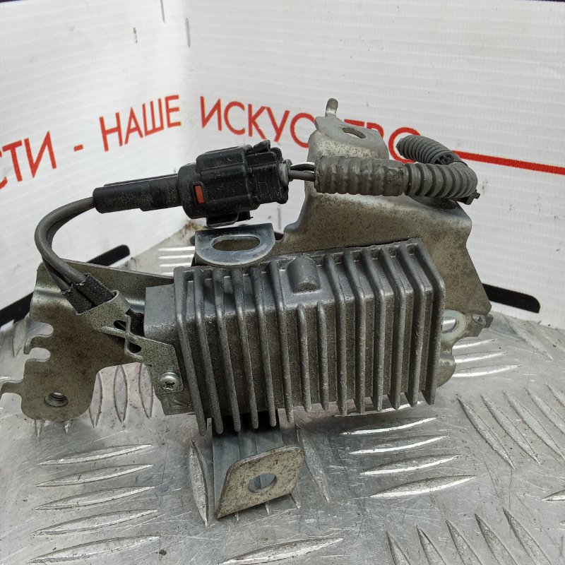 Блок управления топливным насосом передний Lexus GS450H 2010 GWS191 2GR-FXE 2308031020 контрактная